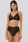 NA-KD ALL OVER DOTTED MESH HIGHWAIST PANTY BLACK