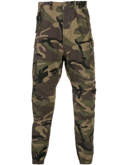 R13 Tapered Camouflage Print Trousers In Green