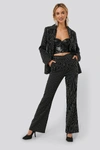 MONICA GEUZE X NA-KD PINSTRIPED FLARED SUIT trousers - BLACK