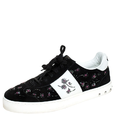 Pre-owned Valentino Garavani Black/white Suede And Leather Flycrew Beaded Low Top Sneakers Size 40