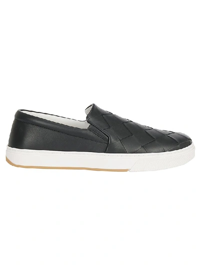 Bottega Veneta Maxi Weave Slip-on Sneakers In Black