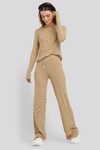 NA-KD SOFT RIBBED WIDE BASIC PANTS - BEIGE