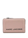 MARC JACOBS THE TEXTURED BOX COMPACT WALLET