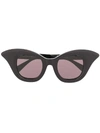 Kuboraum B20 Cat Eye Sunglasses In 黑色