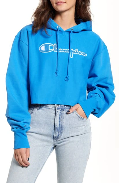 Champion Reverse Weave Chenille Logo Crop Hoodie In Blue Jay