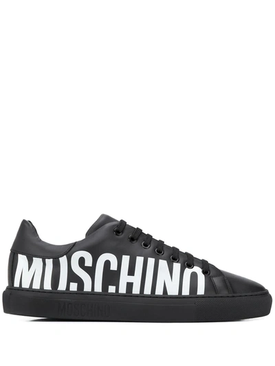 Moschino Logo印花低帮板鞋 In Black