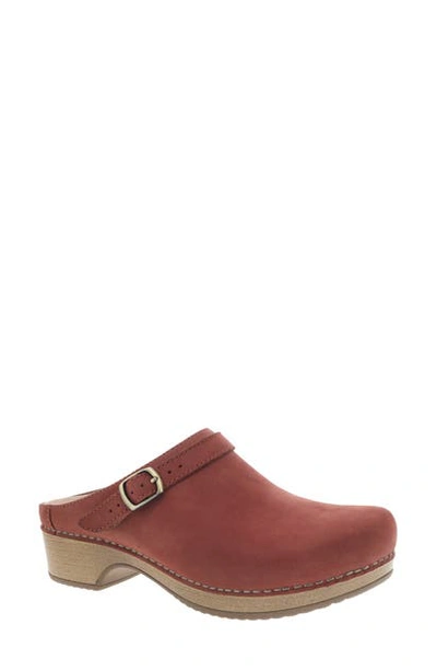 Dansko Berry Clog In Cinnamon Nubuck Leather