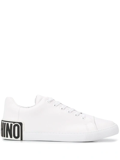 Moschino Maxi Logo 标牌低帮板鞋 In White
