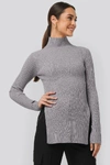 NA-KD KNITTED SIDE SLIT SWEATER - GREY