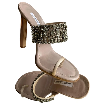 Pre-owned Manolo Blahnik Beige Cloth Sandals