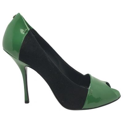 Pre-owned Gucci Patent Leather Heels In Green