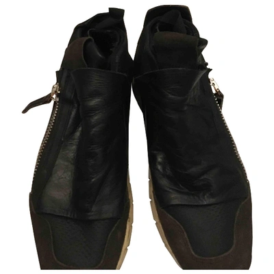 Pre-owned Cinzia Araia Leather Trainers In Black