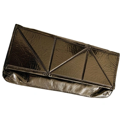 Pre-owned Coccinelle Patent Leather Clutch Bag In Metallic