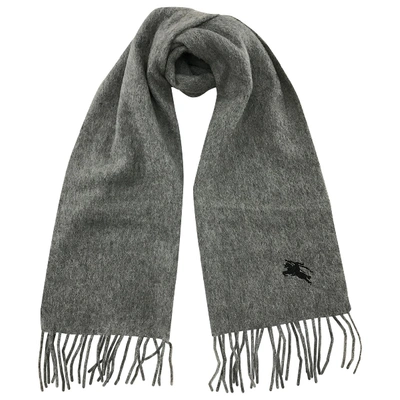 Pre-owned Burberry Cashmere Scarf In Grey