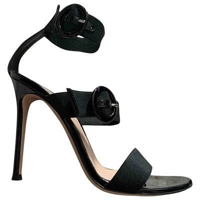Pre-owned Gianvito Rossi Patent Leather Sandals In Black