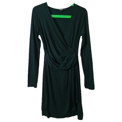 Pre-owned Dkny Mid-length Dress In Green
