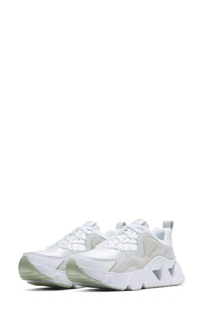 Nike Ryz 365 White And Green Trainers In White/ Photon Dust/ Black