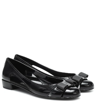 Ferragamo Vara Bow Jelly Cut-out Ballerina Pumps In Nero