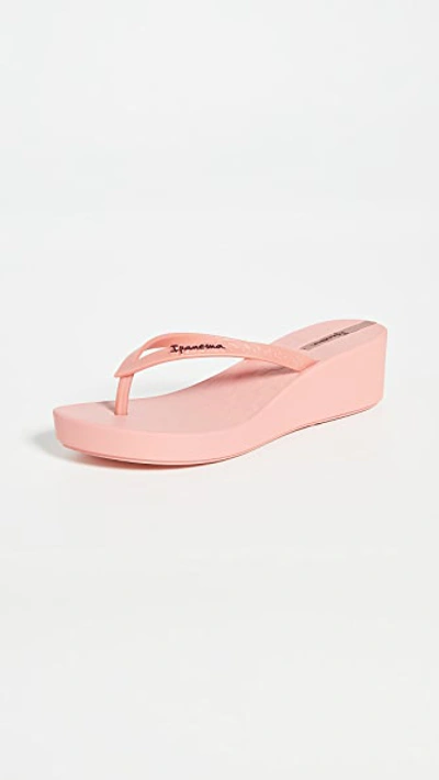 Ipanema Daisy Wedge Flip-flop In Pink/ Pink