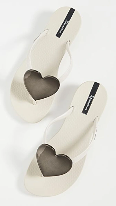 Ipanema Women's Wave Heart Flip-flops In Beige/black