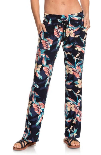 Roxy Juniors' Oceanside Floral-print Pants In Anthracite Tropicoco