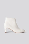NA-KD Low Slanted Shaft Booties White