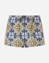 DOLCE & GABBANA SHORT SWIMMING TRUNKS WITH MAIOLICA PRINT ON A BLUE BACKGROUND