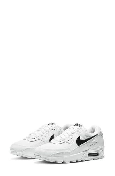 Nike Air Max 90 运动鞋 – 白色&黑色 In White