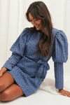 NA-KD ANGLAISE LS MINI DRESS - BLUE