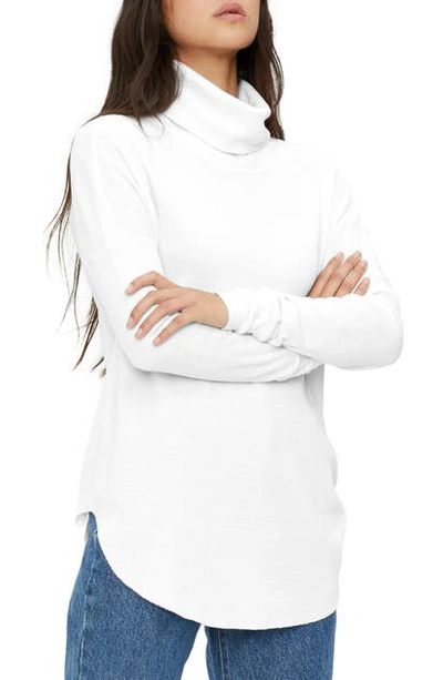 Michael Stars Marcy Turtleneck Shirttail Top In Wht