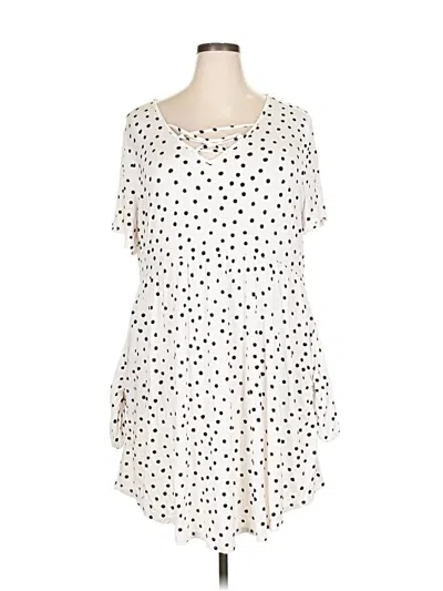 Pre-owned 24/7 Maurices Casual Dress In White
