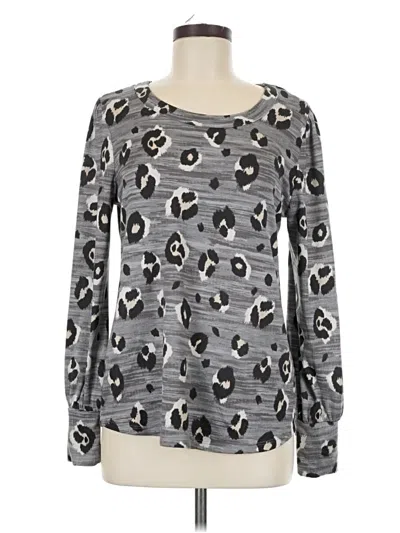 Pre-owned 24/7 Maurices Long Sleeve T-shirt In Gray