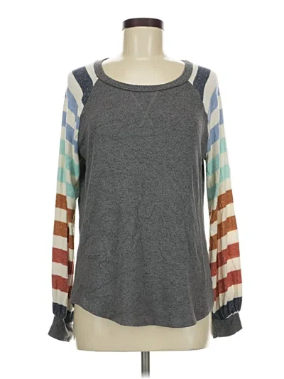 Pre-owned 24/7 Maurices Long Sleeve T-shirt In Gray