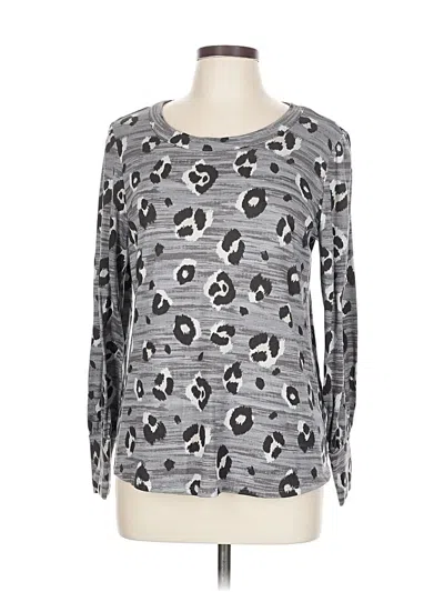 Pre-owned 24/7 Maurices Long Sleeve T-shirt In Silver