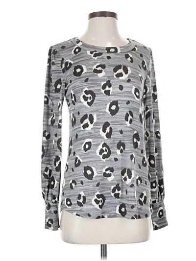 Pre-owned 24/7 Maurices Long Sleeve T-shirt In Silver