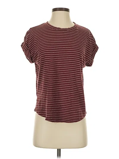Pre-owned 24/7 Maurices Short Sleeve T-shirt In Burgundy