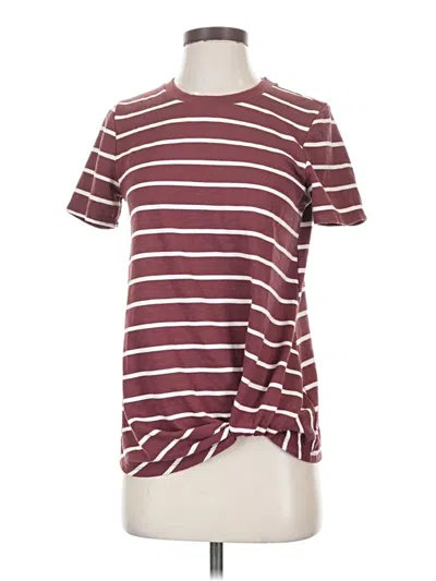 Pre-owned 24/7 Maurices Short Sleeve T-shirt In Burgundy