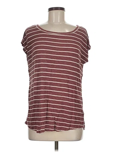 Pre-owned 24/7 Maurices Short Sleeve T-shirt In Burgundy