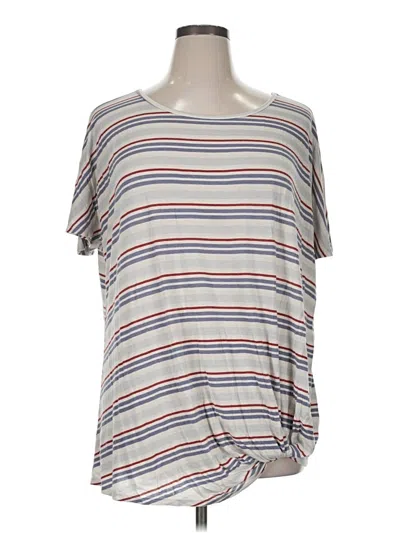 Pre-owned 24/7 Maurices Short Sleeve T-shirt In Gray