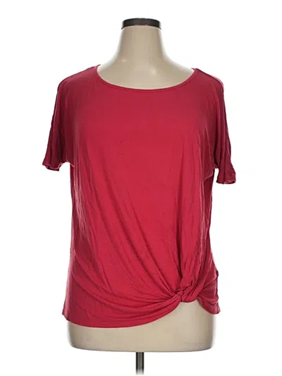 Pre-owned 24/7 Maurices Short Sleeve T-shirt In Red