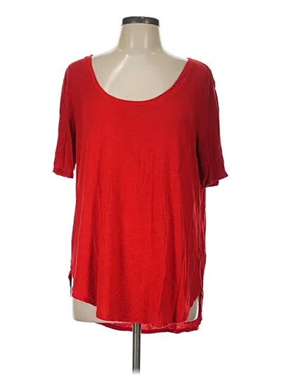 Pre-owned 24/7 Maurices Short Sleeve T-shirt In Red