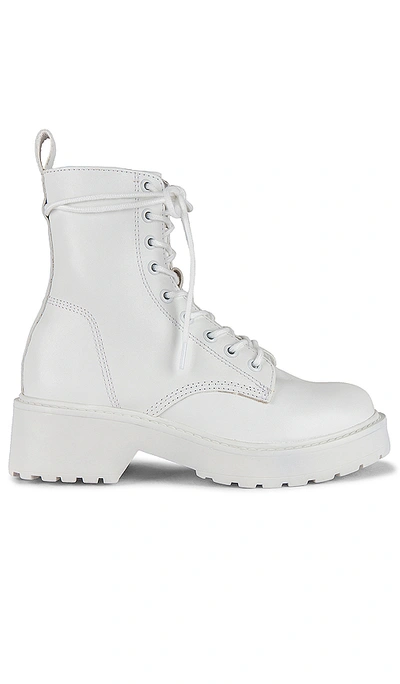 Steve Madden Tornado Boots In White Leather