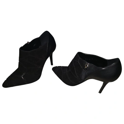 Pre-owned Emporio Armani Leather Heels In Black