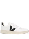 Veja Logo Embroidered Low Top Sneakers In Wht Black