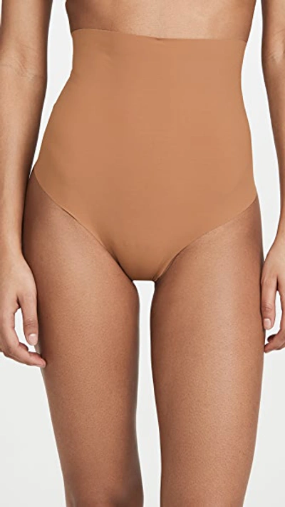 Commando Control Thong In Caramel