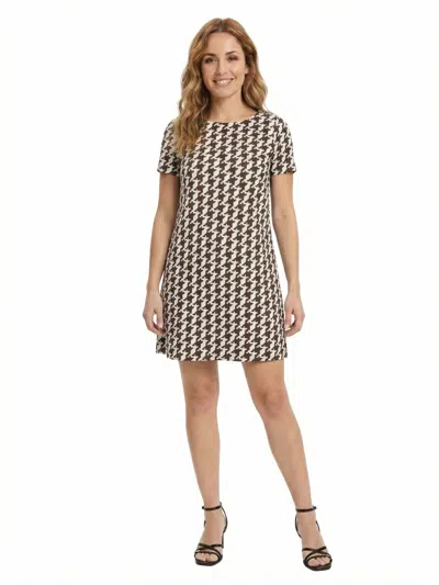 24seven Comfort Apparel Essential Petite Geometric Short Sleeve Round Neck Mini Shift Dress In Multi