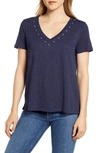 VINCE CAMUTO STUDDED V-NECK COTTON BLEND T-SHIRT,9099658