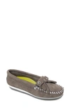 Minnetonka Women's Kilty Plus Moccasin Flats Women's Shoes In Gray Suede