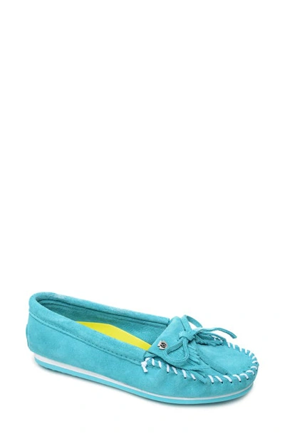 Minnetonka Women's Kilty Plus Moccasin Flats Women's Shoes In Turquoise Suede