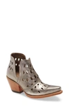 ARIAT DIXON PERFORATED STUDDED BOOTIE,10031502